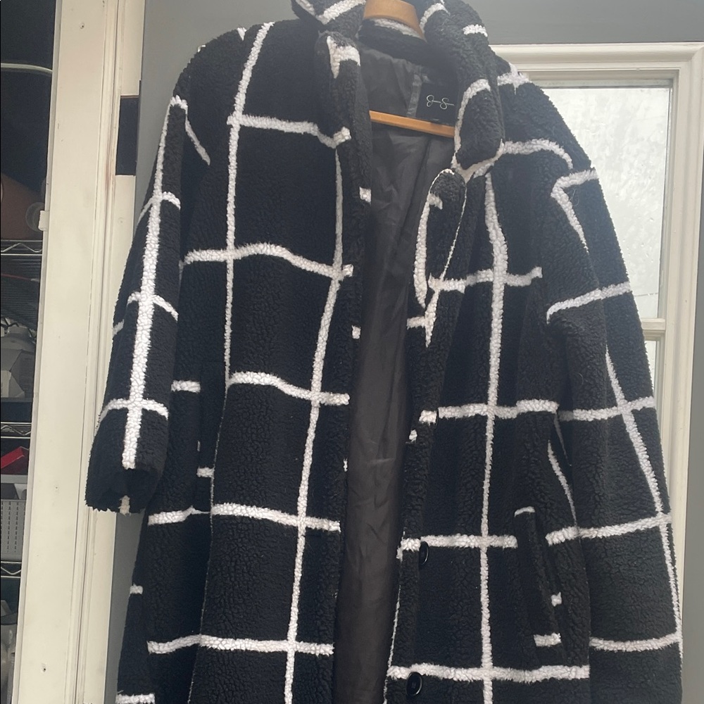 Jessica Simpson coat